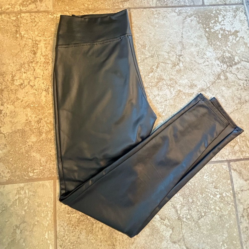 Leather leggings